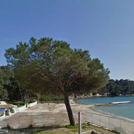 Maison Rayol-canadel-sur-mer, 3 Pieces, 8 Personnes - Fr-1-251-42 بيت للعطل