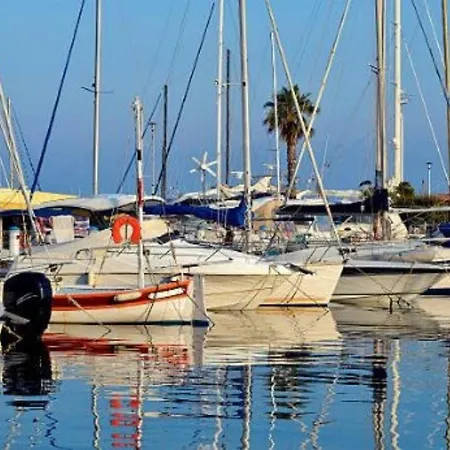 Maison Rayol-canadel-sur-mer, 3 Pieces, 8 Personnes - Fr-1-251-42 بيت للعطل Le Rayol-Canadel-sur-Mer